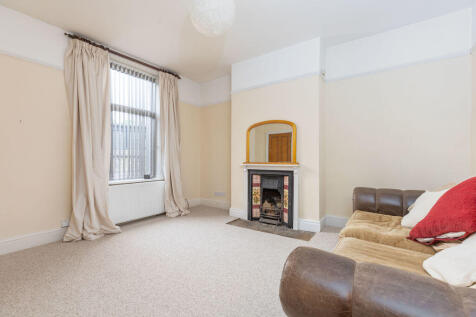 1 Hollin Street, Triangle HX6 3NN photo 4