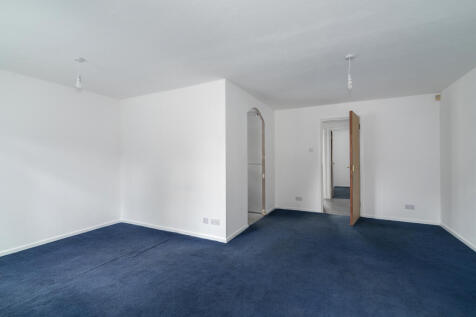 Sterling Gardens, Lewisham, London photo 3
