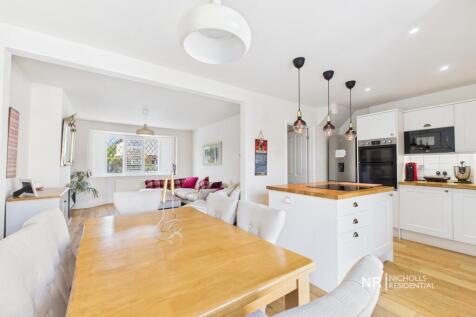 Dining Area Extra Photo