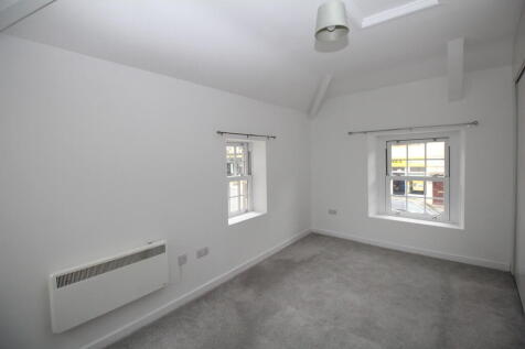 New Road, Chippenham photo 3