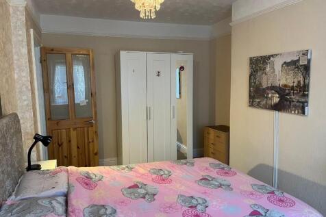 Old Laira Road, Plymouth, Devon, PL3 photo 5