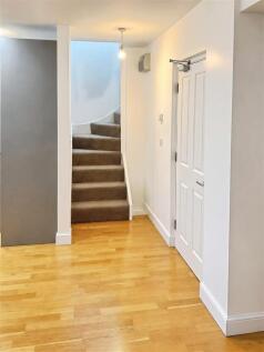 King Georges Avenue, Watford photo 4