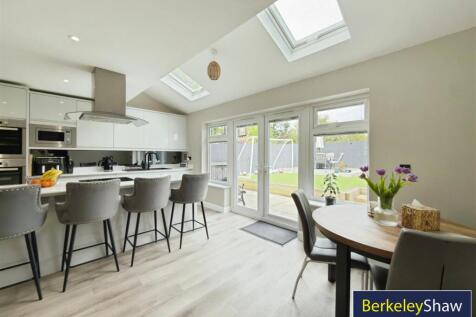 Kitchen/Dining Area