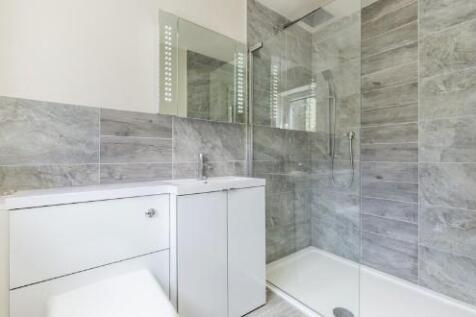 Shower Room.jpg