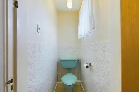 Ground Floor Cloaks/w.C