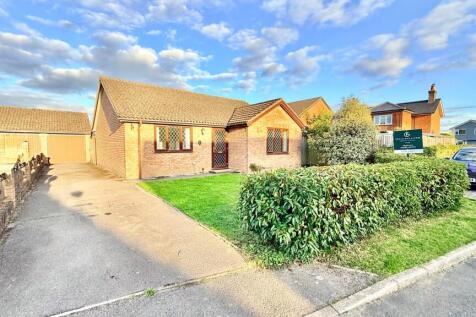 Lymington, SO41 - property photo