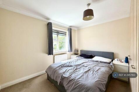 Meadowsweet Drive, Calne, SN11 photo 4