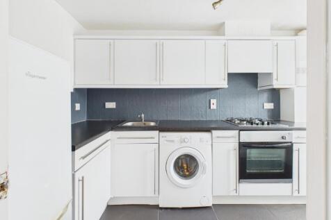 CAM04968G0-PR0058-STILL016