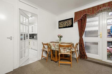 14 Belgrawe Road TW4019.jpg