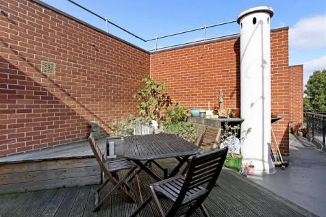 Communal Roof Terrace