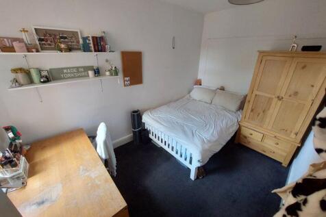 Harrington Drive, Nottingham photo 4