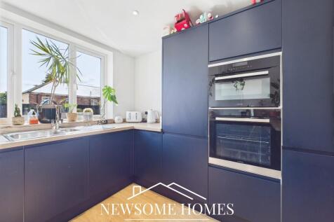 OP Lounge &amp; Kitchen