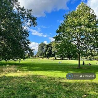 Five Minutes Walk To Acton Park
