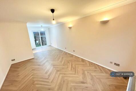 Lounge (When Empty)