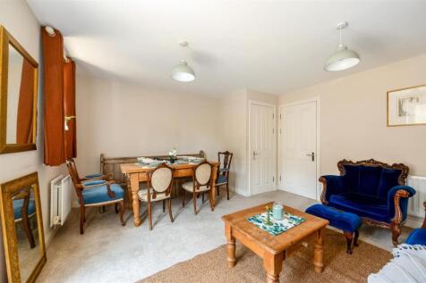 Sitting/Dining Rom