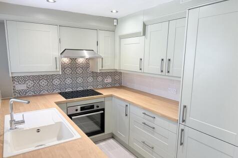  Littleton Close, Warrington WA5 1HB photo 5