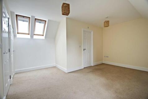 Roughdown Road, Boxmoor photo 3