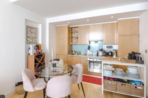 Kitchen_3.jpg