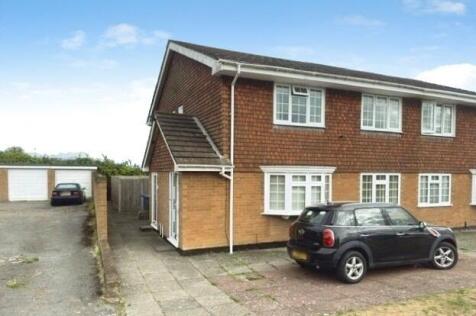 Studio flat on Avondale, Maidenhead, Berkshire, SL6, £1,550/mo