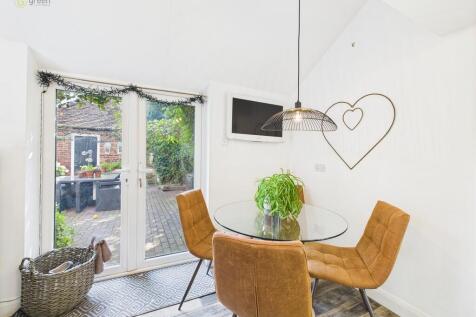 CAM04914G0-PR0203...