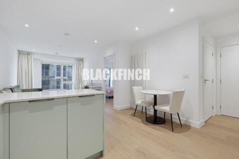11 Seagull Lane, London, E16 1EY photo 4