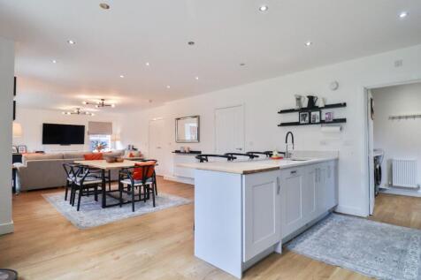 Kitchen/diner/family room