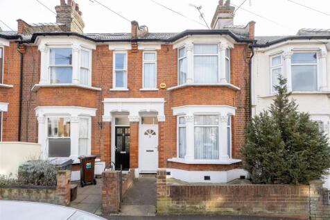 Selwyn Avenue E4