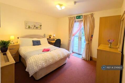 Room 6 - £695/Mo