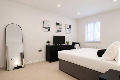 Bedroom - Angle 2