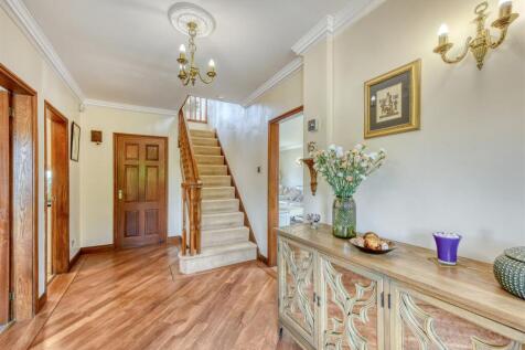 49 Sabrina Road-hall2.jpg