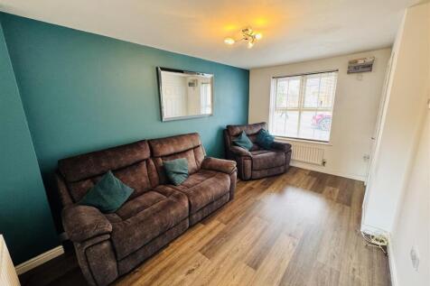 Drovers Close, Uttoxeter, ST14 7FH photo 3
