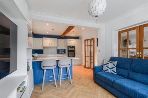 Open Plan Kitchen Diner