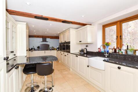 Kitchen/Breakfast Area