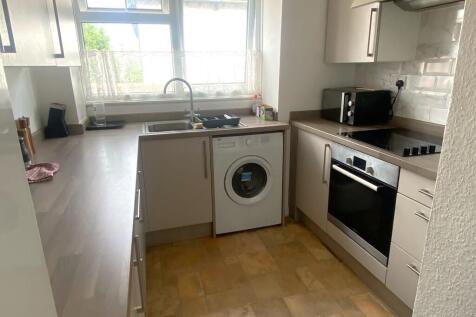 Victoria Road, Clacton-on-Sea photo 3