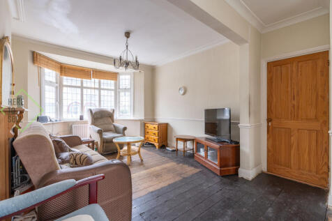 1 Northumberland Gardens, EDMONTON, N9 9LN-21