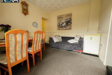 Stow Hill, Treforest, Pontypridd photo 4