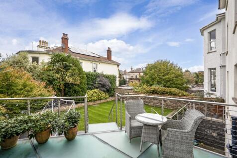 7 bed, 4 bath Detached in Bristol - Photo 23