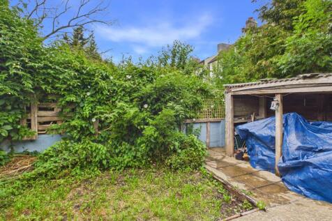 CAM02534G0-PR0712-STILL015.jpg