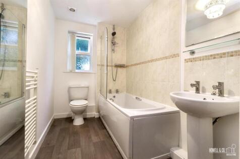 BATHROOM/W.C