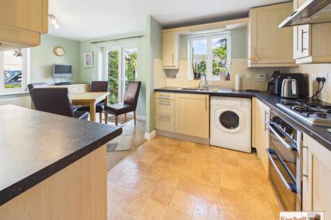 Kitchen / Dining Areas