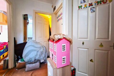 Morley crescent  ...