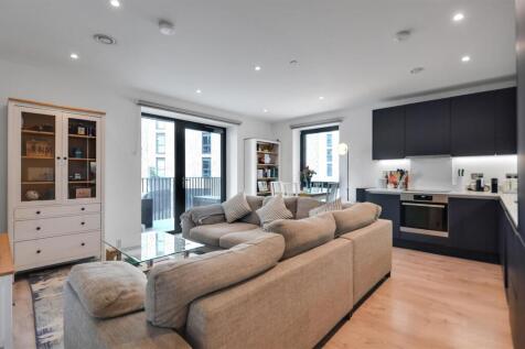 Open Plan Living Area_Pic_ (2).jpg