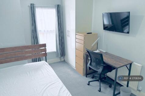 Large Double Ensuite Room