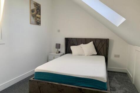 Room 4 .jpeg