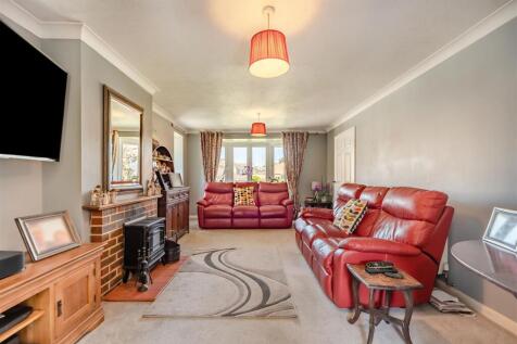 8692531-interior02.jpg