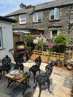 Patio neighbour