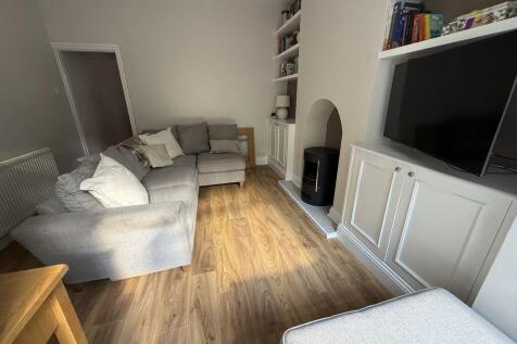 Lawton Avenue, BIRMINGHAM, West Midlands, B29 photo 3
