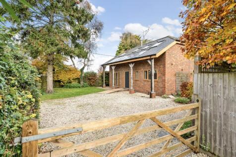 Winchester, SO21 - property photo