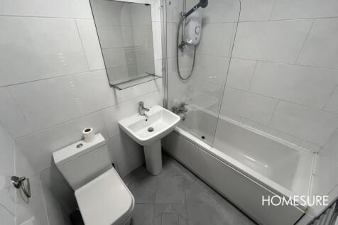 Humber Close, Liverpool, L4 photo 5