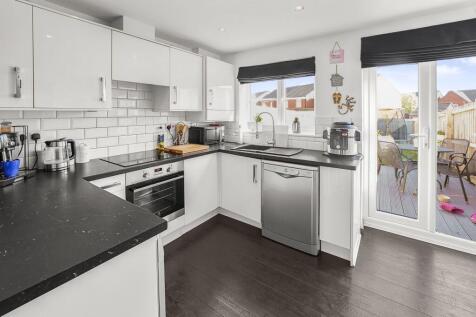 Garston Crescent, Newton-Le-Willows, WA12 photo 5
